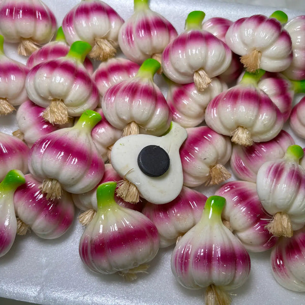 Whole Garlic Kitchen Magnet