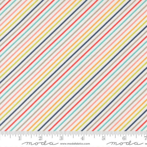 F2469 - Delightfully Yours Cloud III