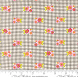 F3330 - Maker's Delight - White - Floral Grid