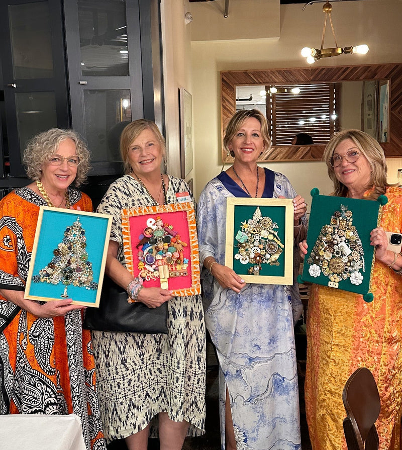 Nov 22, 2025 / 7pm-10pm - Broken Jewelry Kitschmas Trees Workshop