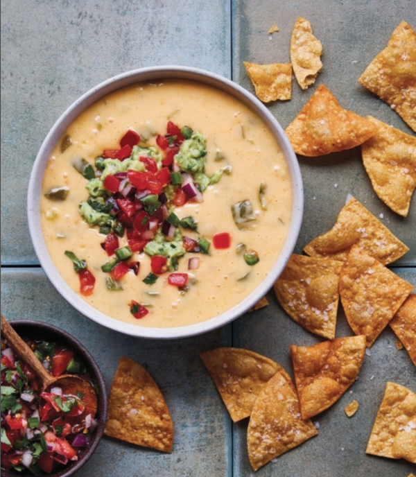 QUESO! Regional Recipes for the World's Favorite Chile-Cheese Dip [A Cookbook]