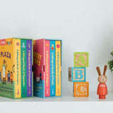 La Plaza (Sí Sabo Kids): A Collection of Bilingual Books