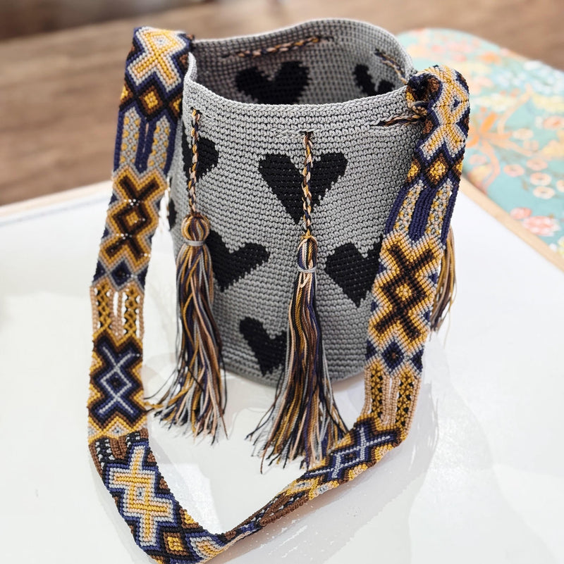 Corazon Wayuu Bucket Bag